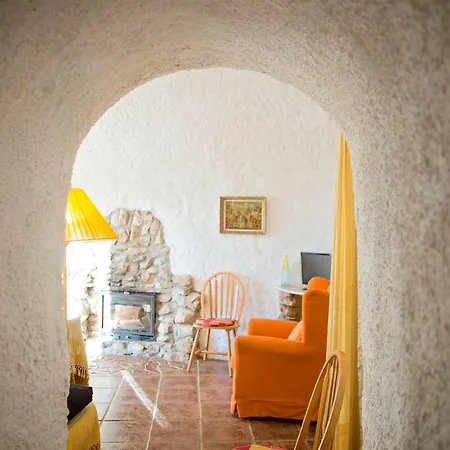 Casa rural Cuevas De Rolando *