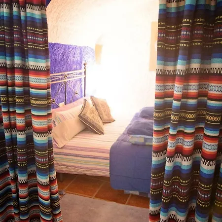 Casa rural Cuevas De Rolando *